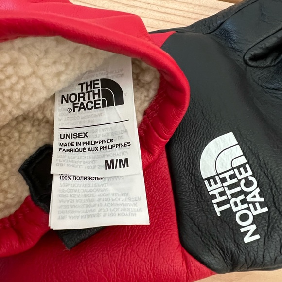 Supreme North Face Gloves - Picture 4 of 6